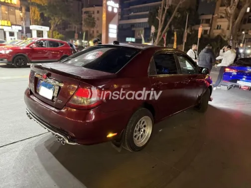 بى واى دى‬ F3 2015 أحمر غامق مستعملة للبيع - 3