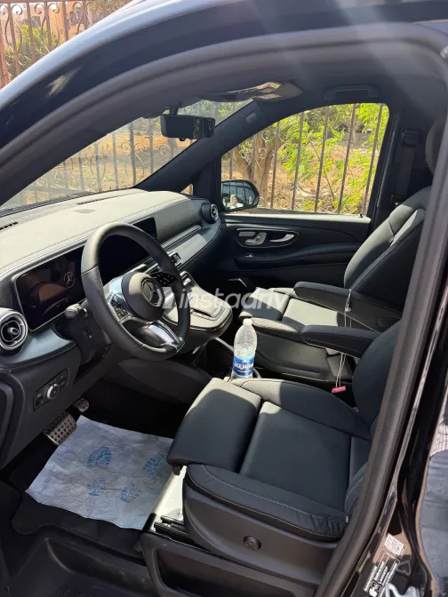 مرسيدس 300 2025 أبيض مستعملة للبيع - 5