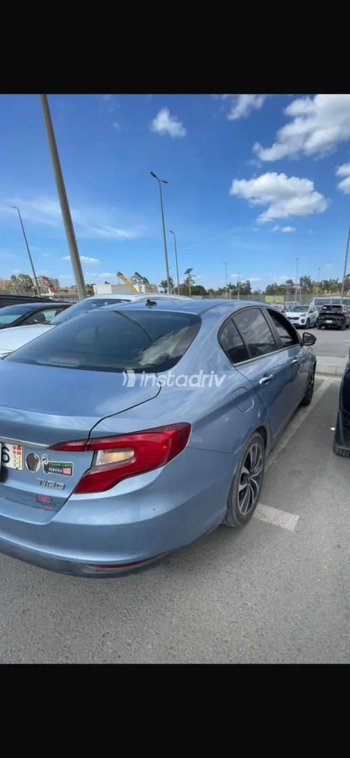 فيات تيبو 2018 أبيض مستعملة للبيع - 1