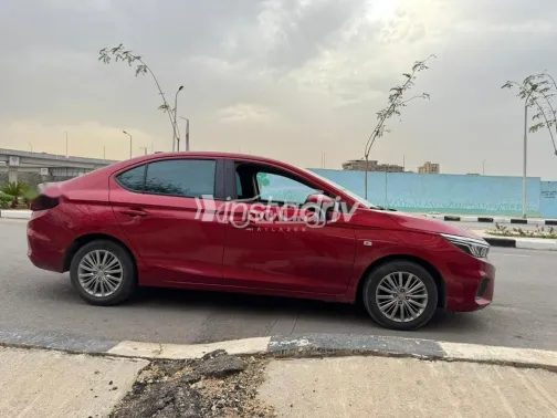 Honda City 2021 Red Used for Sale - 4