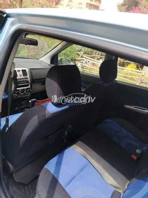 هيونداي جيتز 2009 أزرق غامق مستعملة للبيع - 2