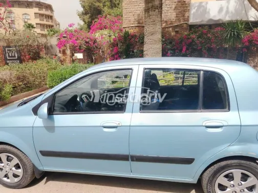 هيونداي جيتز 2009 أزرق غامق مستعملة للبيع - 4