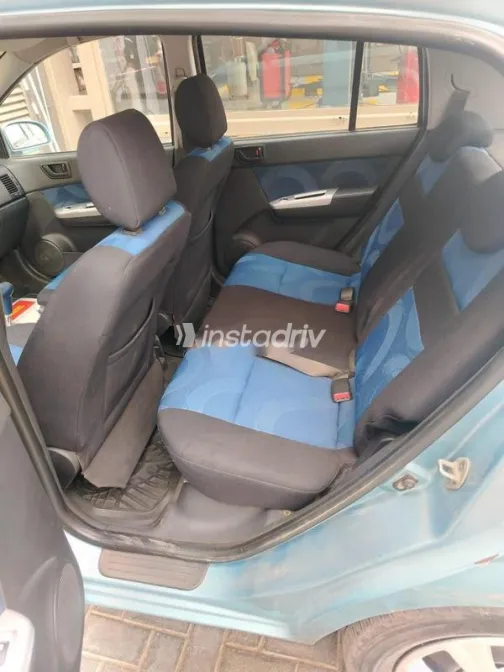 هيونداي جيتز 2009 أزرق غامق مستعملة للبيع - 6