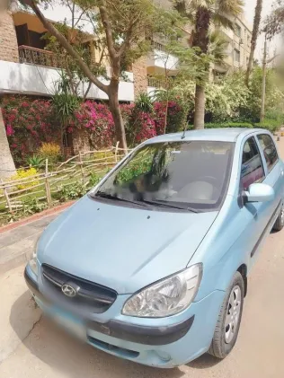 هيونداي جيتز 2009 أزرق غامق مستعملة للبيع