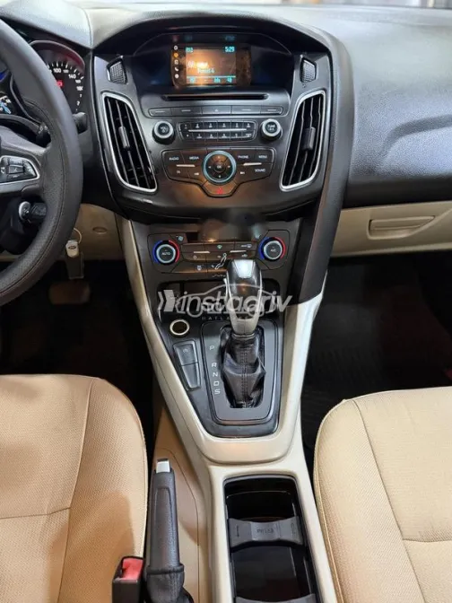 Ford Focus 2016 Black Used for Sale - 10