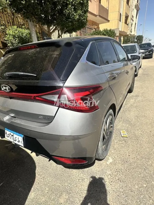 هيونداي I20 2022 أبيض مستعملة للبيع - 4