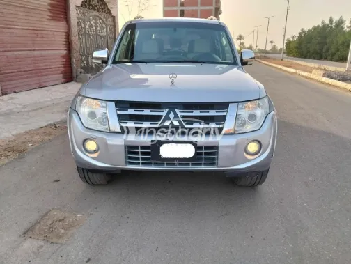 Mitsubishi Pajero 2014 Silver Used for Sale - 1
