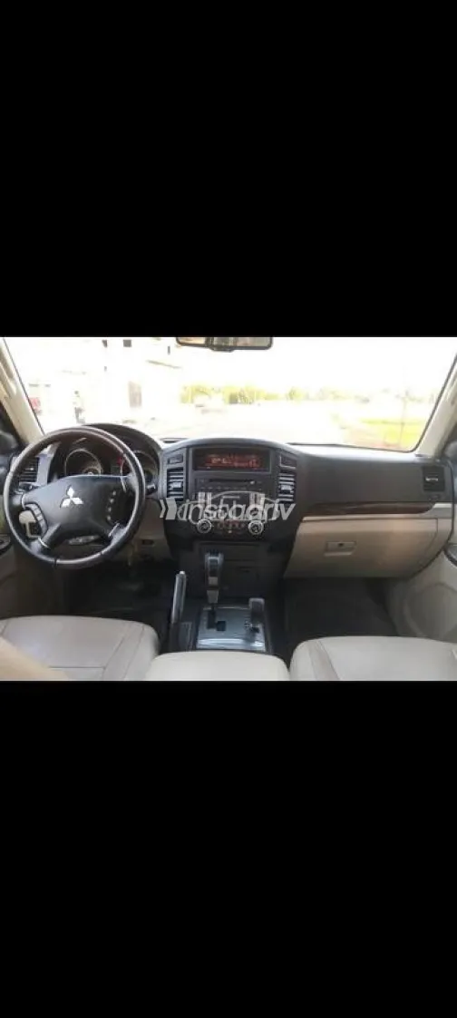 Mitsubishi Pajero 2014 Silver Used for Sale - 5