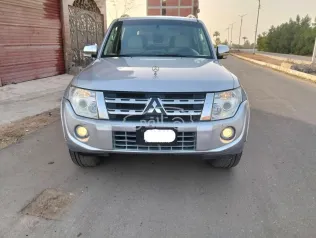 Mitsubishi Pajero 2014 Silver Used for Sale