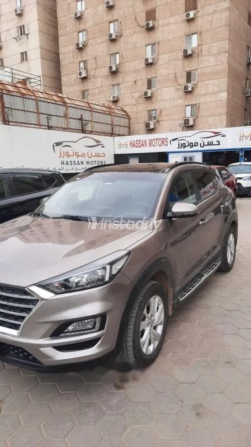 Hyundai Tucson GDI 2020 Gold Used for Sale - 2