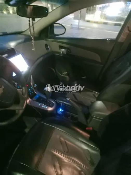 Chevrolet Cruze 2011 Black Used for Sale - 2