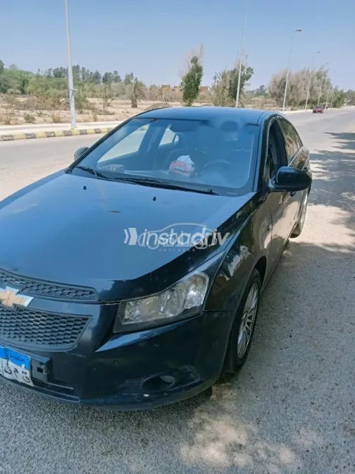Chevrolet Cruze 2011 Black Used for Sale - 4