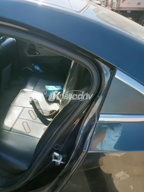 Chevrolet Cruze 2011 Black Used for Sale - 5