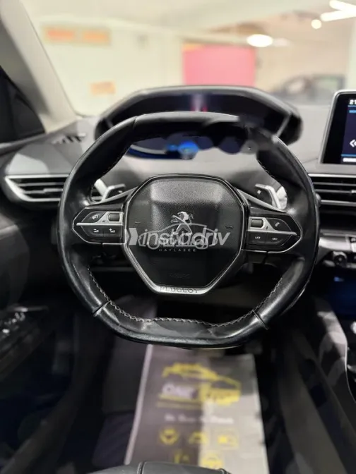 Peugeot 5008 2019 Gray Used for Sale - 6