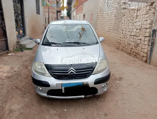 سيتروين C3 2003 فضي مستعملة للبيع - 3