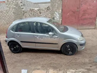 سيتروين C3 2003 فضي مستعملة للبيع