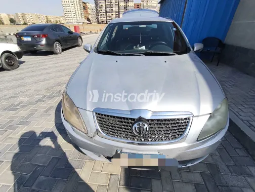 بريليانس FSV 2013 أبيض مستعملة للبيع - 4