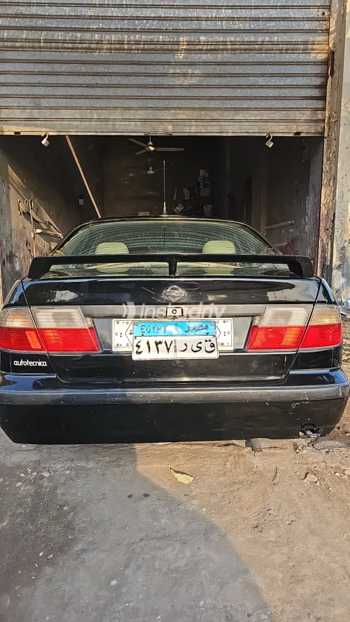 نيسان صنى 1998 أبيض مستعملة للبيع - 5