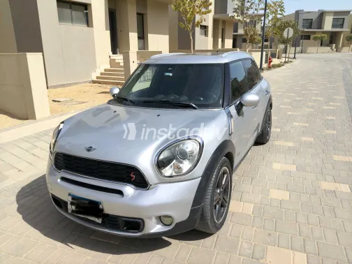 مينى كانترمان اس 2011 أبيض مستعملة للبيع - 2