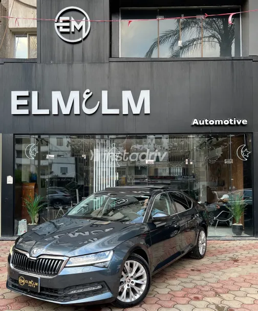 سكودا سوبيرب 2021 أبيض مستعملة للبيع - 2