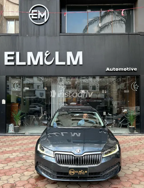 سكودا سوبيرب 2021 أبيض مستعملة للبيع - 10