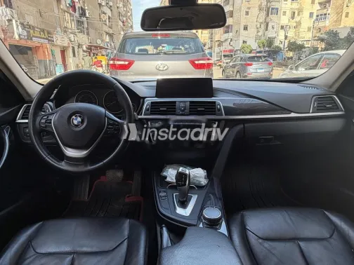 بي ام دبليو 318 2019 أبيض مستعملة للبيع - 4