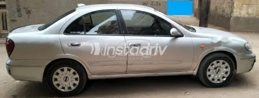 نيسان صنى 2006 فضي مستعملة للبيع - 1