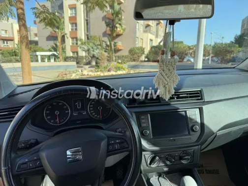 Seat Arona 2019 White Used for Sale - 5