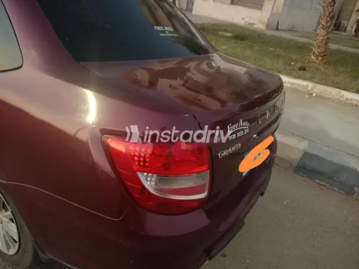 لادا جرانتا 2022 أبيض مستعملة للبيع - 2