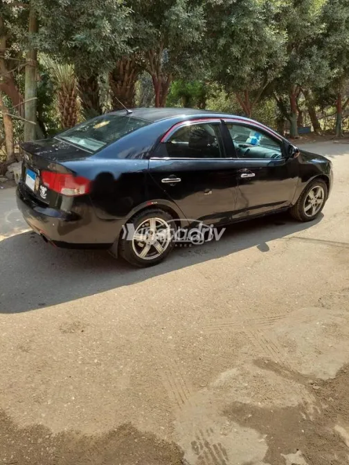 كيا سيراتو 2011 أسود مستعملة للبيع - 4