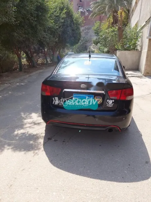 كيا سيراتو 2011 أسود مستعملة للبيع - 6