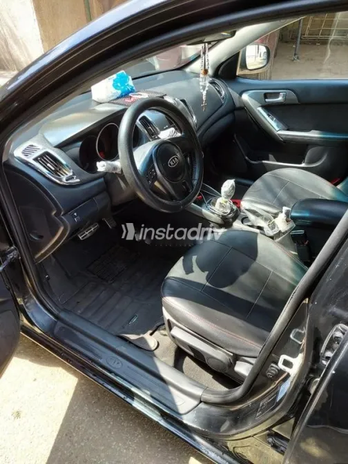 كيا سيراتو 2011 أسود مستعملة للبيع - 9