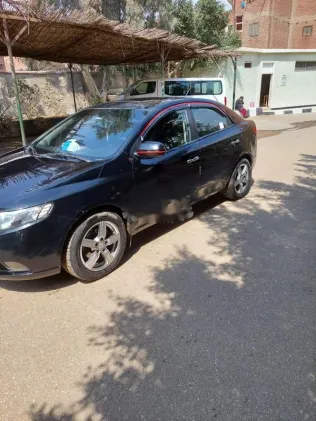كيا سيراتو 2011 أسود مستعملة للبيع