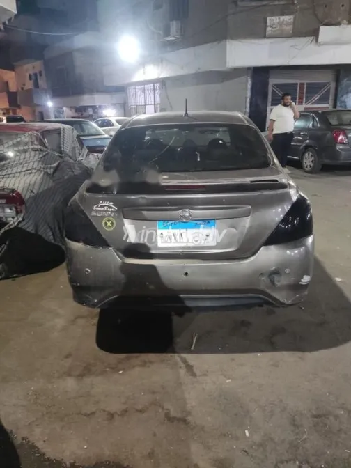 Nissan Sunny 2016 Bronze Used for Sale - 2