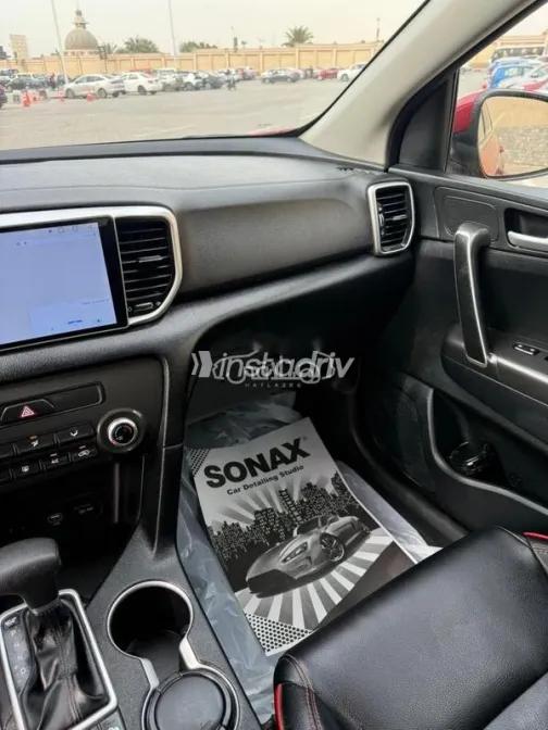 كيا سبورتاج 2020 أحمر مستعملة للبيع - 9