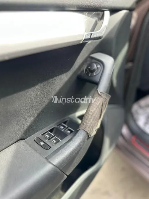 سكودا اوكتافيا 2016 بني مستعملة للبيع - 9