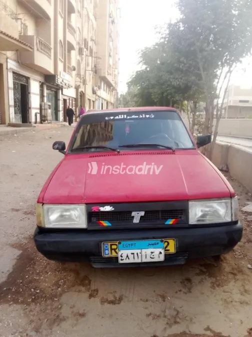 فيات شاهين 2000 أحمر مستعملة للبيع - 2