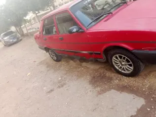 فيات شاهين 2000 أحمر مستعملة للبيع