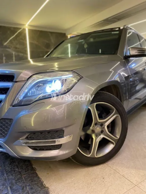 مرسيدس GLK 250 2015 فضي مستعملة للبيع - 4