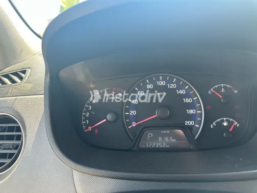 هيونداي جراند i10 2015 أبيض مستعملة للبيع - 3