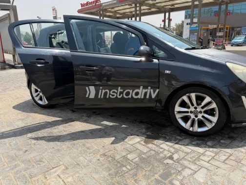 اوبل كورسا 2013 أبيض مستعملة للبيع - 2