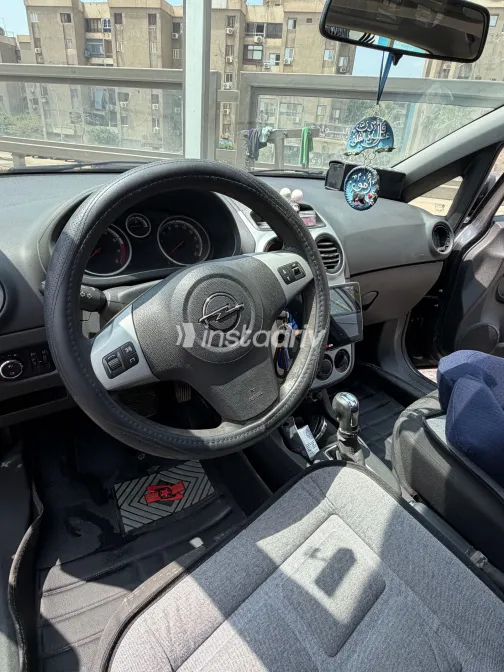 اوبل كورسا 2013 أبيض مستعملة للبيع - 5