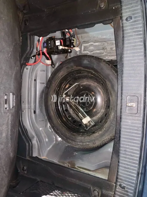 Mercedes E 180 2016 White Used for Sale - 9