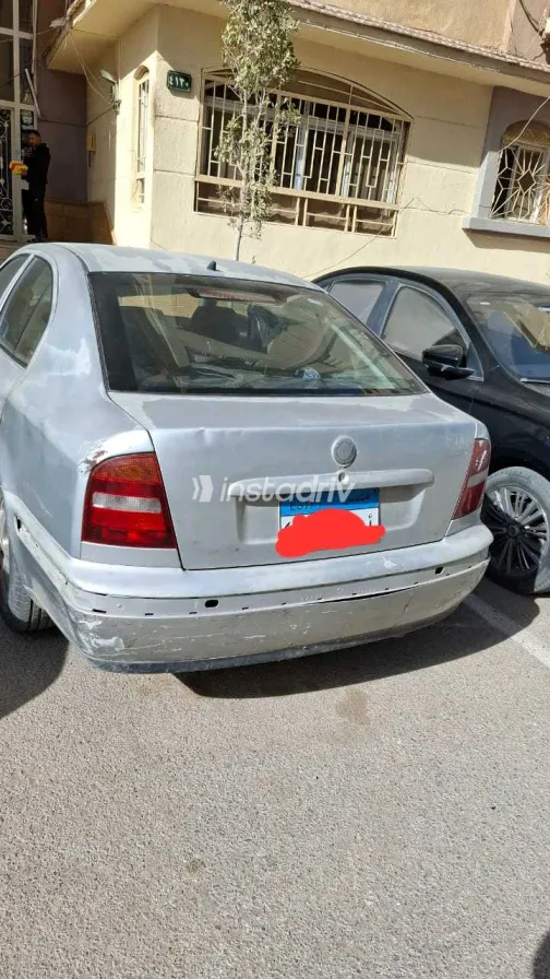 سكودا اوكتافيا 1999 أبيض مستعملة للبيع - 2