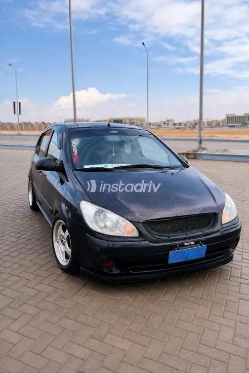 هيونداي جيتز 2010 أسود مستعملة للبيع - 2