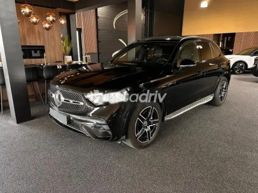 مرسيدس GLC 200 2025 أسود مستعملة للبيع - 1