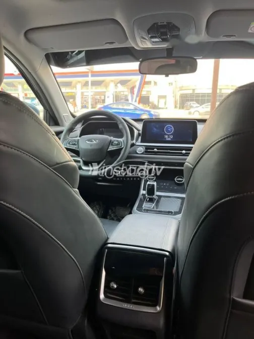 Chery Tiggo 8 2026 White Used for Sale - 8