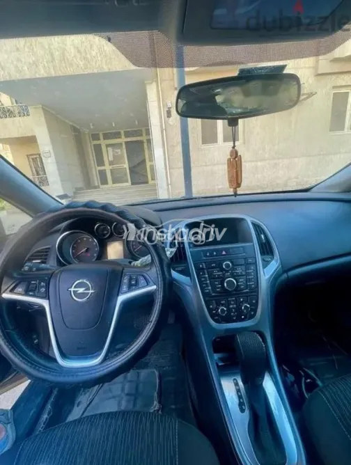 اوبل أسترا 2021 أبيض مستعملة للبيع - 4