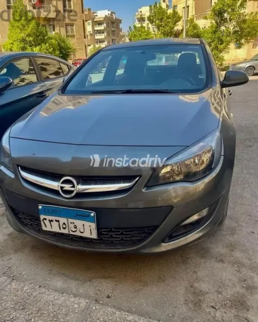 اوبل أسترا 2021 أبيض مستعملة للبيع - 6