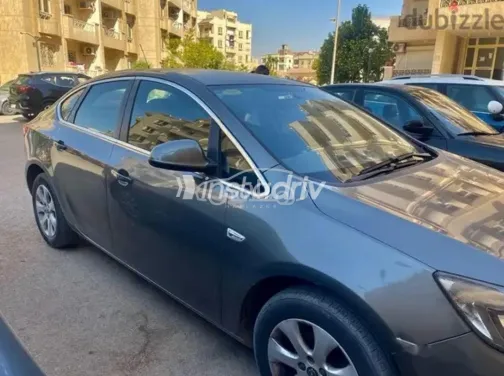 اوبل أسترا 2021 أبيض مستعملة للبيع - 8